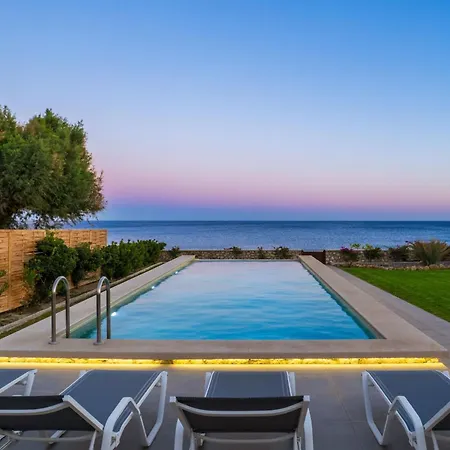 Sea Homes Villas-villa Sylvia فيلة